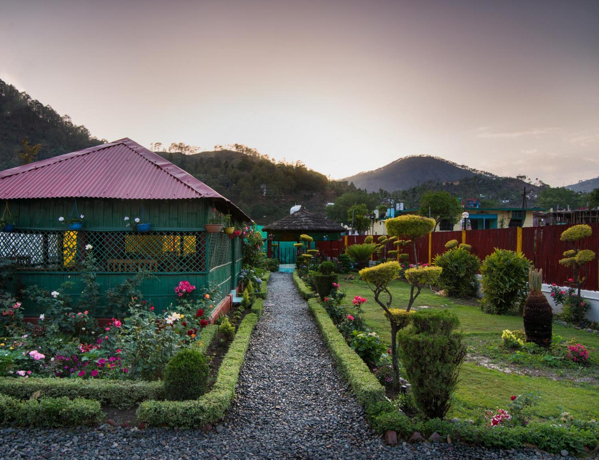 Ivy The Boutique Hotel Near Neem Karoli Temple Naini Tāl Exterior foto
